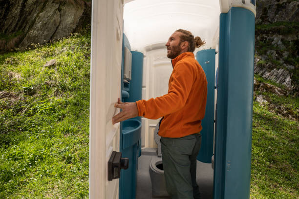 Best Porta potty rental near me  in Hicksville, NY