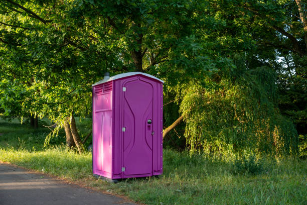 Best Porta potty delivery and setup  in Hicksville, NY